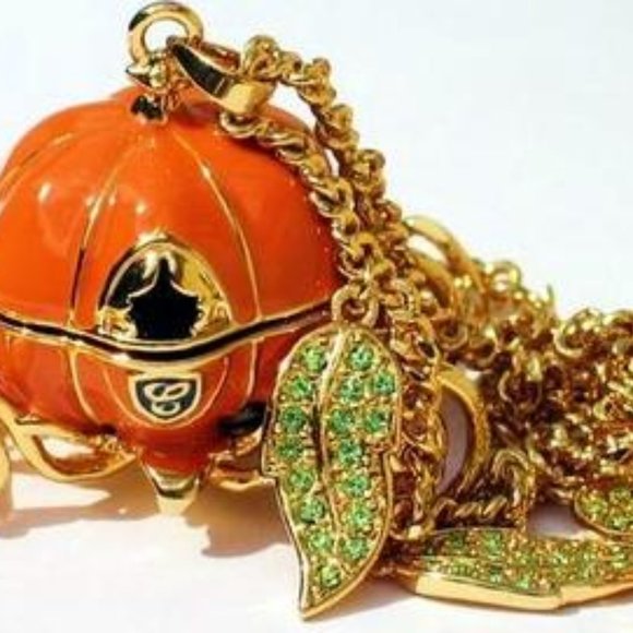 DISNEY COUTURE CINDERELLA PUMPKIN COACH CARRIAGE SWAROVSKI CRYSTAL NECKLACE~NEW! - Picture 2 of 7